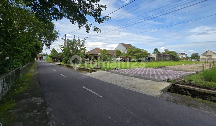 Yogyakarta Investment Land, 10 Minutes to UGM Campus, Mount Merapi View Yogyakarta Investment Land, 10 Minutes to UGM Campus, Mount Merapi View