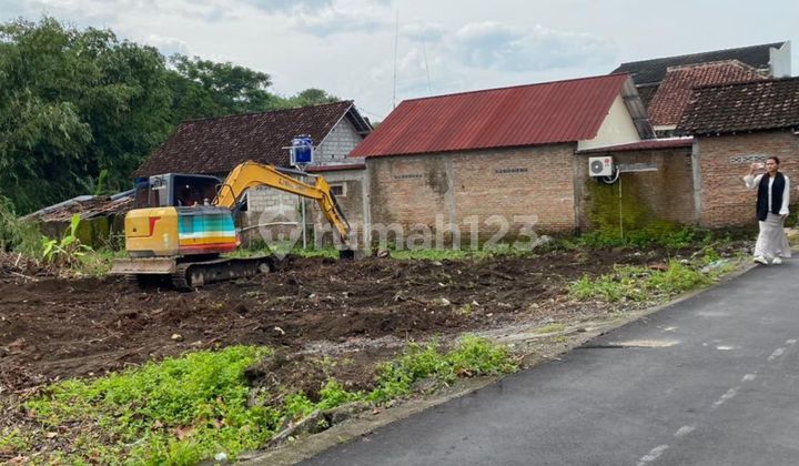 Premium Land Yogyakarta, 10 Minutes to UGM Campus Jogja Premium Land Yogyakarta, 10 Minutes to UGM Campus Jogja