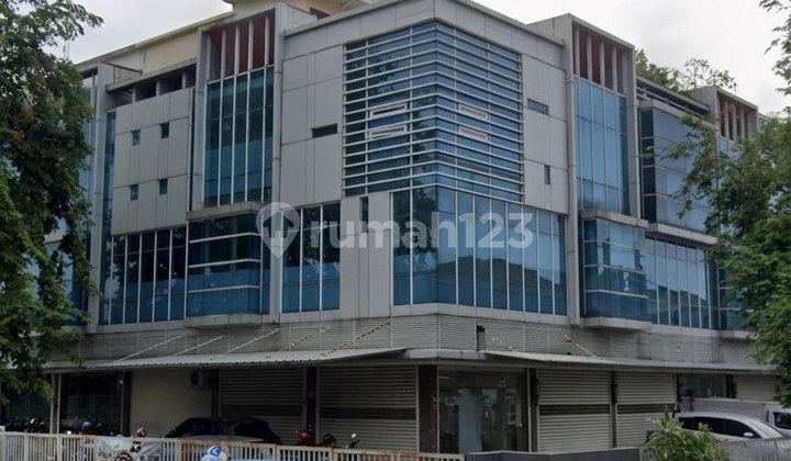 3-Storey Shop/Office in Rawamangun, East Jakarta 3-Storey Shop/Office in Rawamangun, East Jakarta