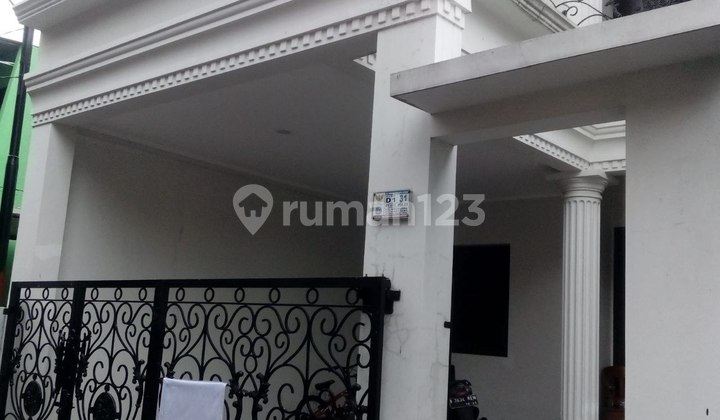 Rumah Clasic 2 Lantai di Taman Malaka Pondok Kelapa Jakarta Timur