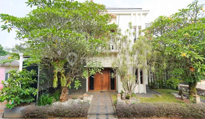 Classic Modern House in Grand Cibubur Country Cikeas Bogor