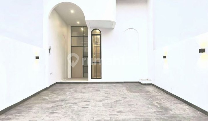 Dijual: Rumah Baru Modern 2 Lantai Mezanin di Komplek Kejaksaan Kreo - High Ceiling & Lokasi Strategis! Dijual: Rumah Baru Modern 2 Lantai Mezanin di Komplek Kejaksaan Kreo - High Ceiling & Lokasi Strategis!