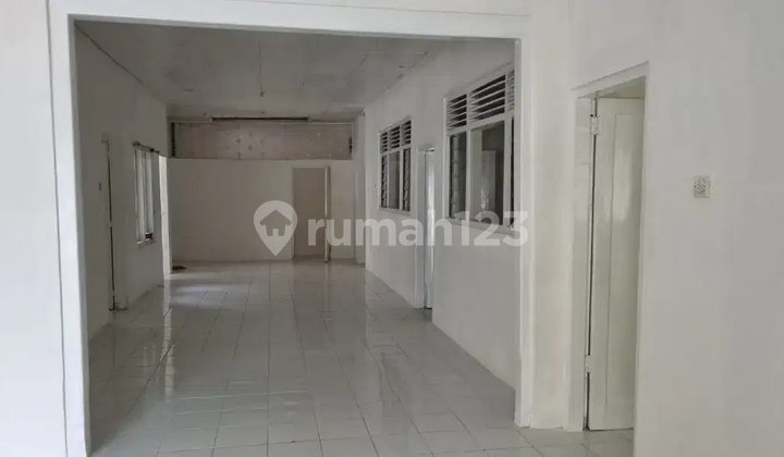 For Sale: Strategic 1-Story House in Petojo, Central/West Jakarta - Right Behind Roxy Mas & Flood-Free!