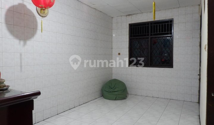 Dijual: Rumah 3 Lantai Kavling Polri Indraloka, Jelambar - Strategis & Lingkungan Komplek Nyaman! 2