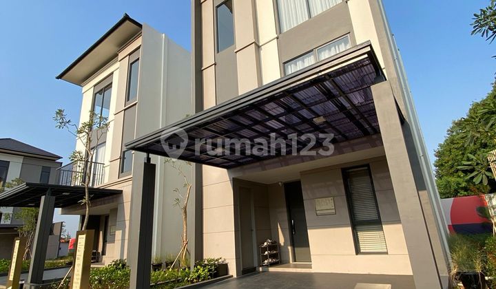 Jual Rumah Baru 3 Lantai Bagus Dekat Akses Pintu Tol