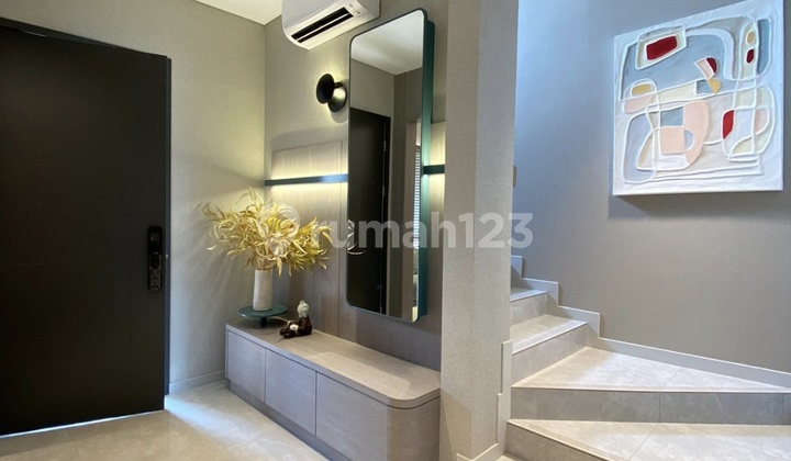 Jual Rumah Baru 3 Lantai Bagus Dekat Akses Pintu Tol 2