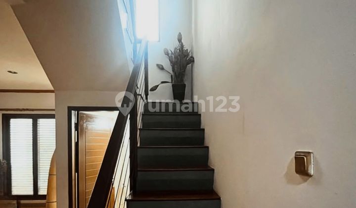 Lokasi Terbaik!! Rumah Pusat Kota Full Furnished 7 Menit Saja Dari Itb Lokasi Terbaik!! Rumah Pusat Kota Full Furnished 7 Menit Saja Dari Itb