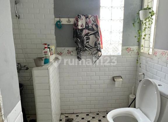 Ready-to-Occupy House for Sale Quickly Near RSUD Ps. Minggu in Ragunan 2