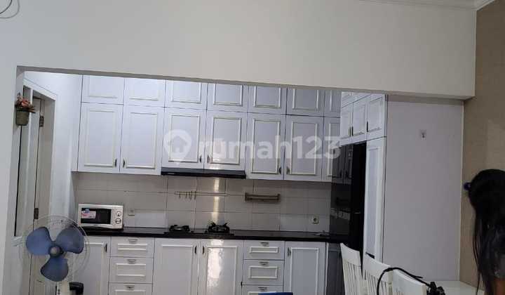 Rumah Hadap Utara Sudah Full Furnished dan Renovasi di Kalideres 2