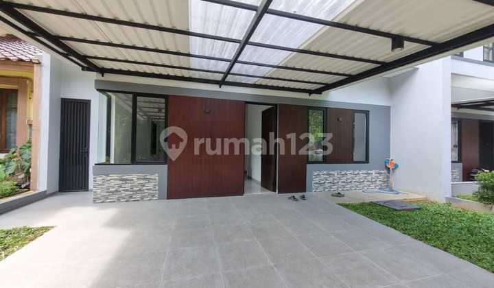 Rumah Baru Bangunan 2 Lantai dengan Service Area di Alam Sutera