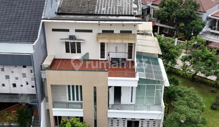 Rumah Mewah 3 Lantai Siap Huni di Tanjung Duren, Jakarta Barat