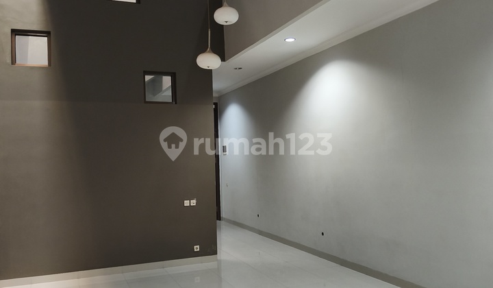 For Sale Shop House Under Market Main Street Garut 2