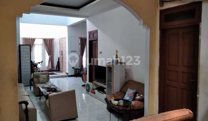 Cheap Nepis! Strategic House in Taman Meruya Ilir Near Toll & Puri Mall