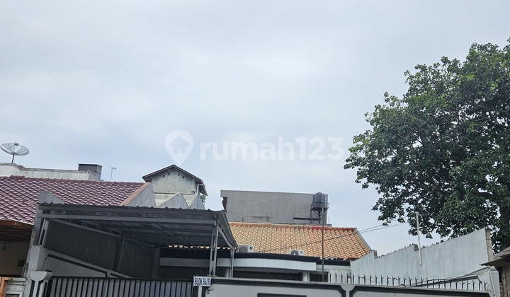 Rumah Strategis Dekat Jalan Utama & Cafe di Kavling Dki Rumah Strategis Dekat Jalan Utama & Cafe di Kavling Dki