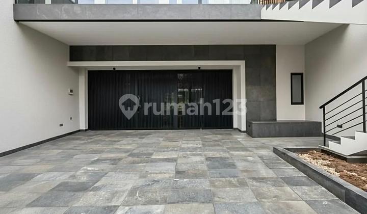 Beautiful New Modern Minimalist 3-Story House at Intercon 2