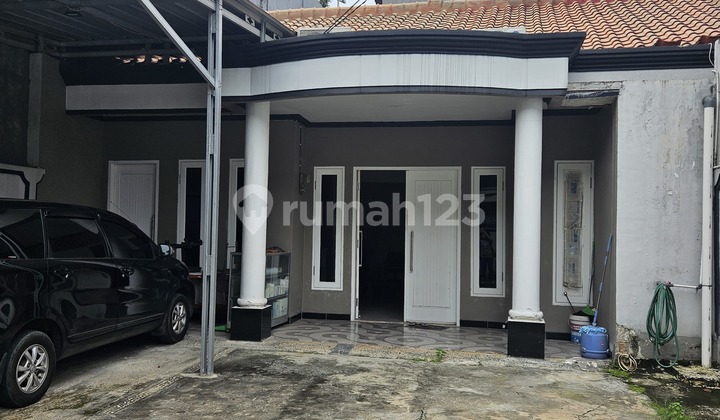 Rumah Strategis Dekat Jalan Utama & Cafe di Kavling Dki 2