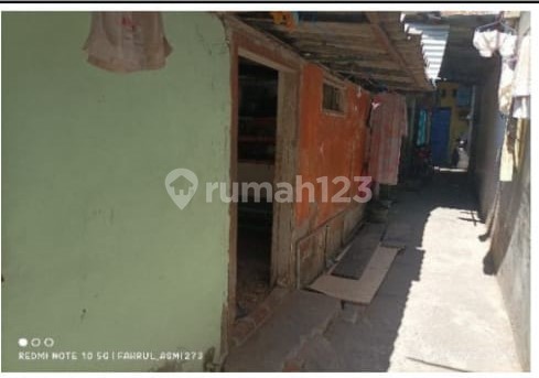 For Sale 2-Story Shop House on Jl. Pacuan Kuda, Petemon, Surabaya 2