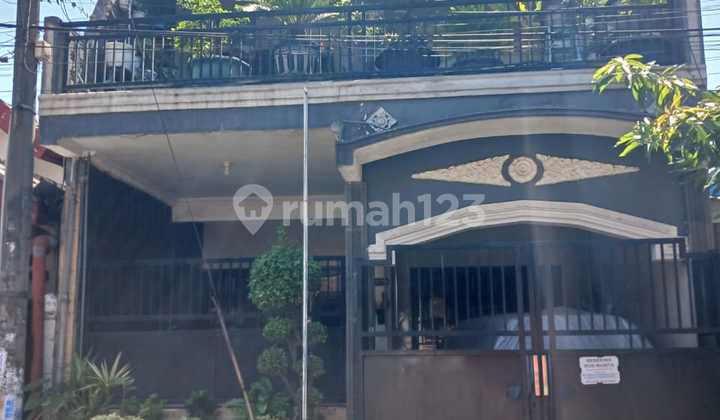Dijual Rumah 3 Lantai di Perumahan Kebraon Surabaya