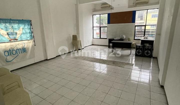 3-Story Shop House for Sale on Jl. Raya Kapasan, Surabaya. 2