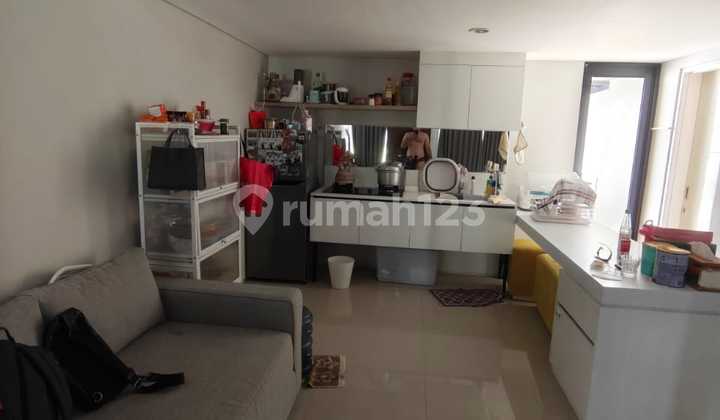 Dijual Rumah 2 Lantai di Northwest Central, Surabaya 2