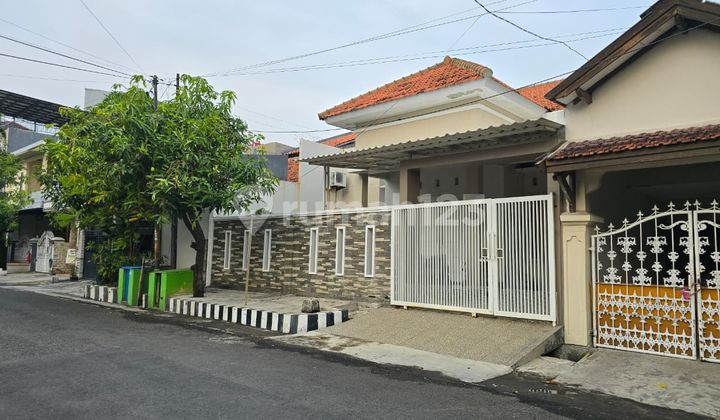 Dijual Rumah di Rungkut Asri Timur 2/33