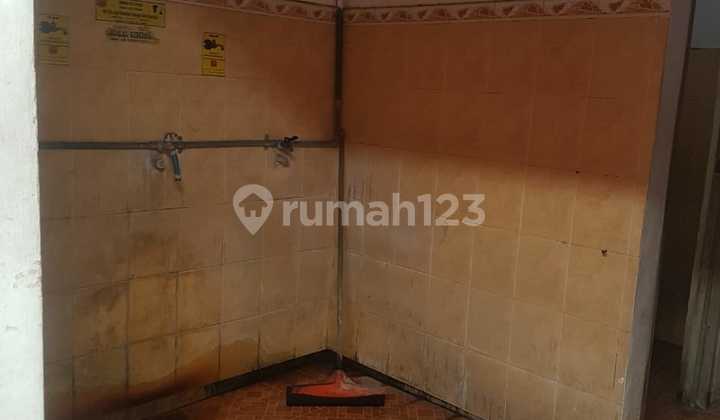 Dijual Rumah 2 Lantai di Jl Raya Taman, Sidoarjo 2