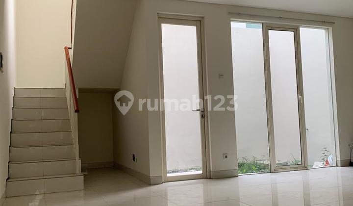 For Sale and For Rent 2-Story House in Grand Pakuwon, Surabaya 2