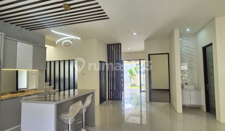 Dijual Rumah 2 Lantai di Rpyal Residence Second Road, Surabaya 2