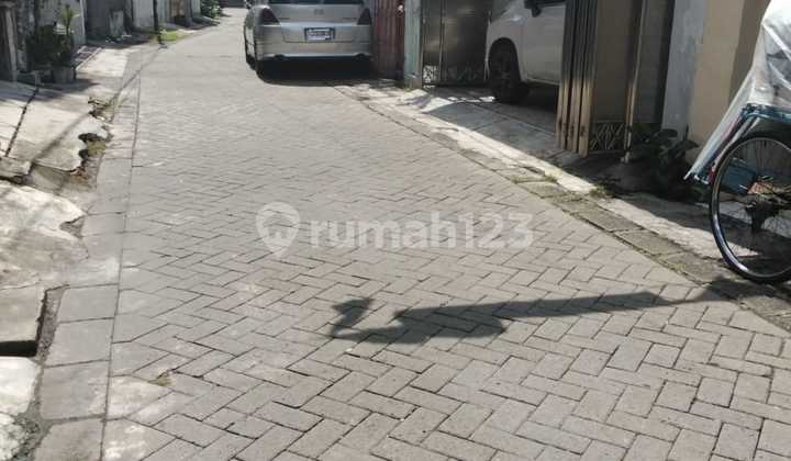 Disewakan Rumah di Jl Jagalan, Surabaya 2