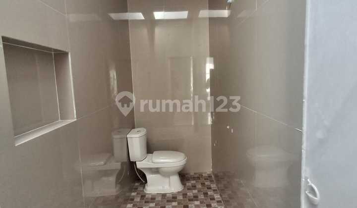 Dijual Rumah di Babatan Pilang, Surabaya 2