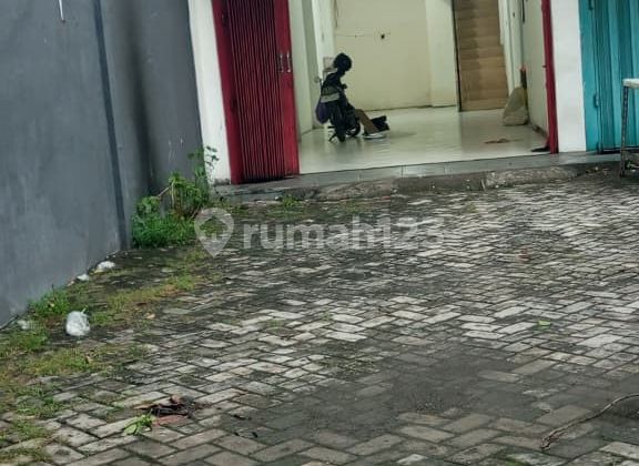 For Rent: 2-Story Shop House on Jl. Raya Menganti, Gresik