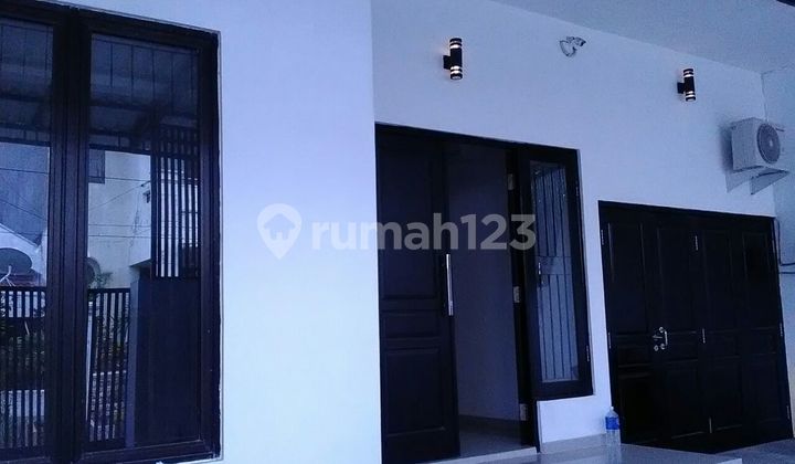 Dijual Rumah 2 Lantai di Klampis, Surabaya