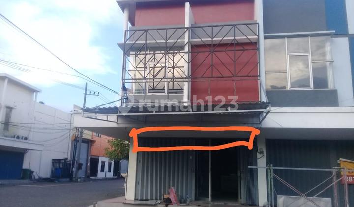 Dijual dan Disewakan Ruko 2 Lantai di Komplek Pergudangan Tritan, Kletek, Sidoarjo