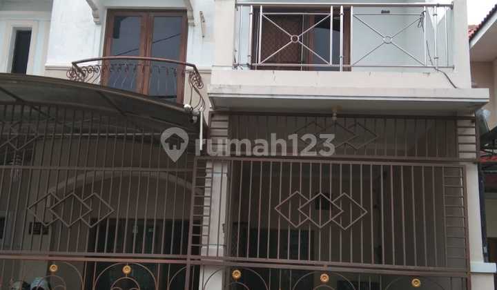 Dijual Rumah 2 Lantai di Lebak Indah, Surabaya 1