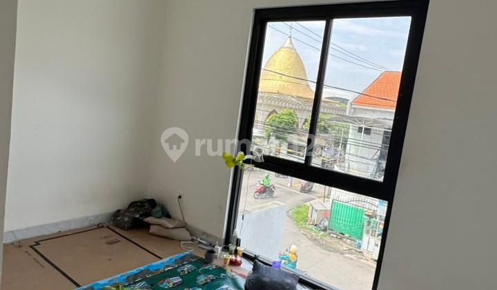 Dijual 2 Unit Rumah 2 Lantai Baru di Semolowaru Elok, Surabaya 2