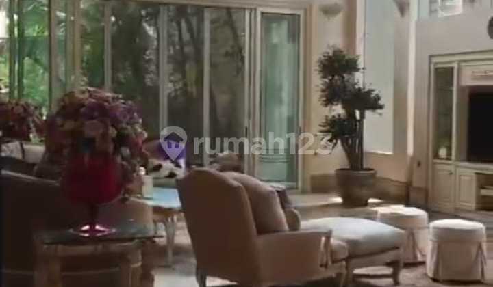 Disewakan Rumah 2 Lantai di Jl. Tegalsari, Surabaya 2