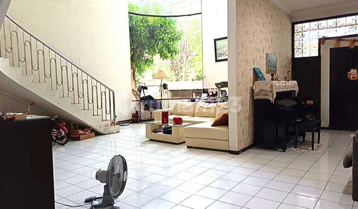 Dijual Rumah 2 Lantai di Jl. Raya Saronojiwo, Surabaya 1