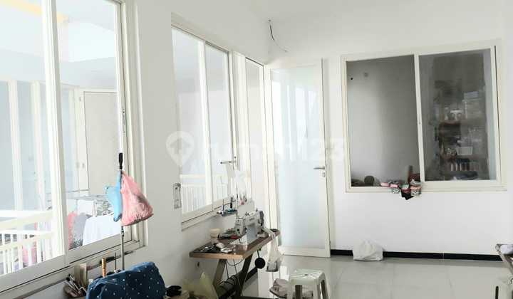 Dijual Rumah Minimalis 2 Lantai di Kutisari Indah Utara, Surabaya 2