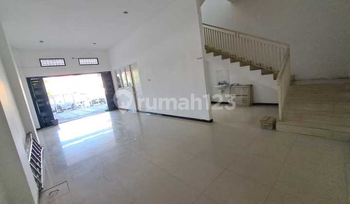 For Sale/ Lease 3-Story Shop House Residen Sudirman 2