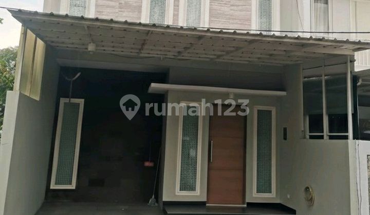 Disewakan Rumah 2 Lantai Bukit Palma Surabaya 1