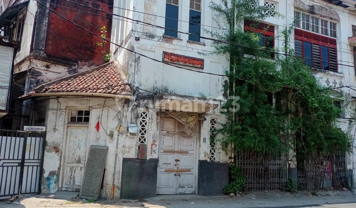 2-Story Shop in Kalimati Kulon Surabaya