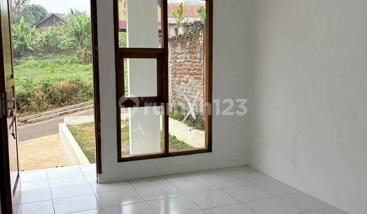Rumah Strategis Siap Huni di Cileunyi Pinggir Jalan 2