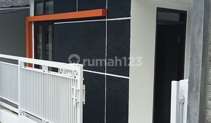 Tinggal Masuk Tak Perlu Renovasi! Rumah Murah Kebangetan! 2