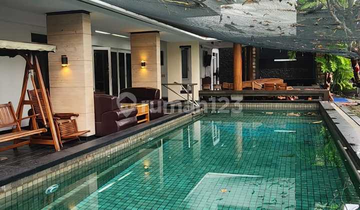 Camar Indah Hoek 580M² Private Pool & Rooftop Camar Indah Hoek 580M² Private Pool & Rooftop