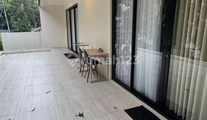 Dijual Rumah Kebayoran Baru Hoek LT 469M² SHM Dijual Rumah Kebayoran Baru Hoek LT 469M² SHM