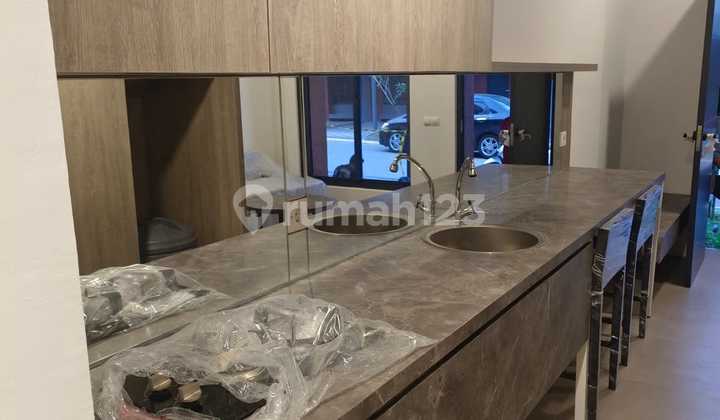 Disewakan Rumah Furnish 2 Lantai di Freja House BSD 2