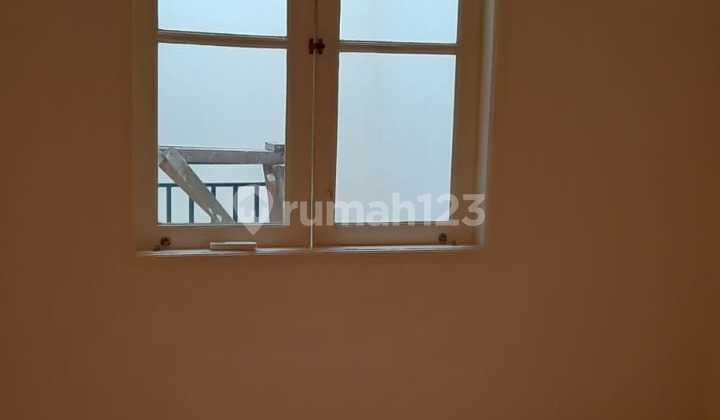 For Rent: 3+1 Bedroom House with AC, Ready to Occupy, British Gading Serpong Cluster (Minimum 2-Year Lease) 2