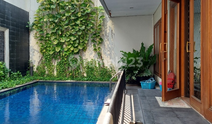 Rumah Bagus Mewah Semi Furnished With Pool, Pondok Indah Jakarta Selatan