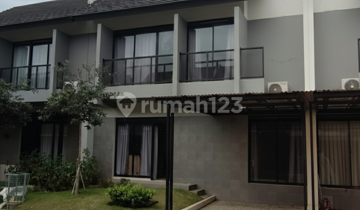 For Sale For Rent Tatar Favorit House Kota Baru Parahyangan.