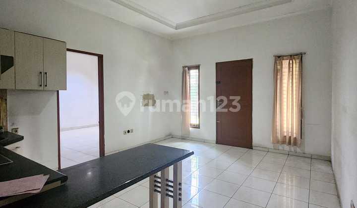 Well-Maintained Commercial House in Pasadena Complex, Bandung City, Affordable